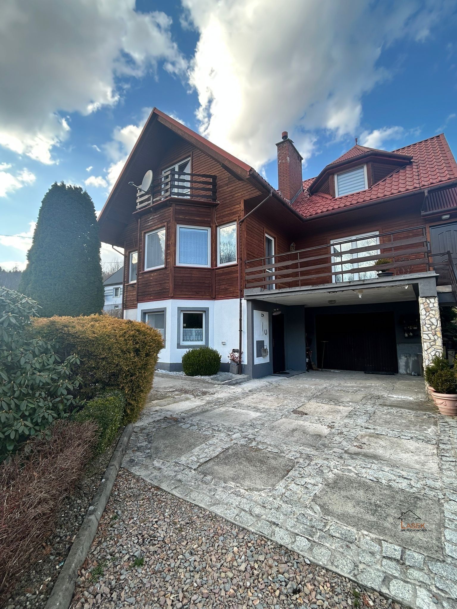 Dom na sprzedaż Ponikiew - oferta 1821